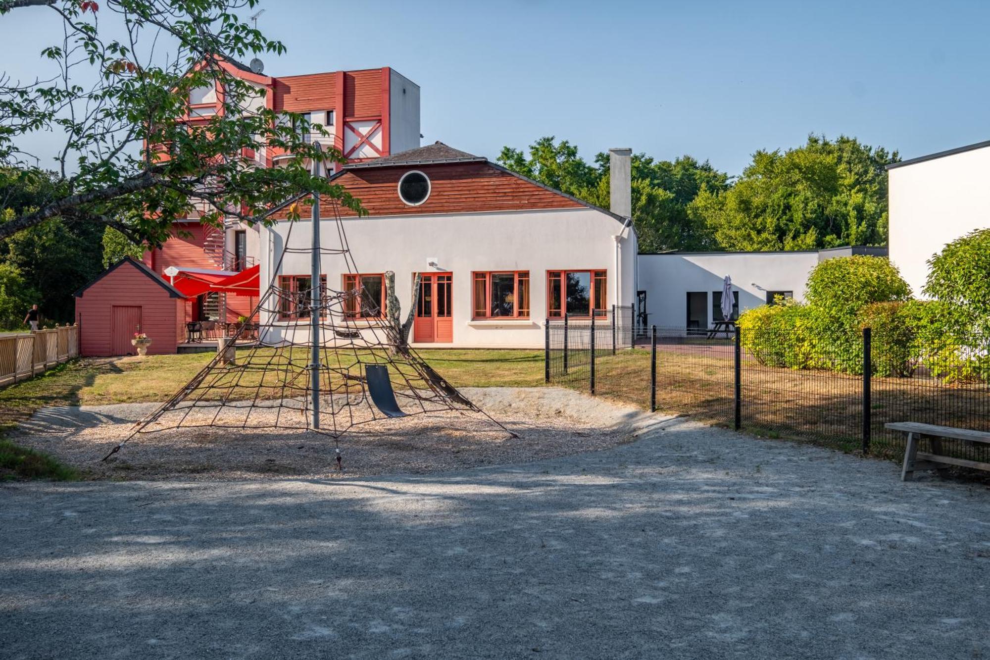 Logis Auberge De La Foret Le Gâvre Kültér fotó
